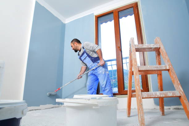 Best Trim and Molding Painting  in Bladenboro, NC